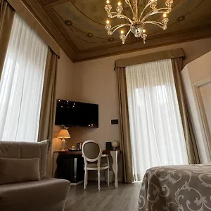 https://genova.hotelitalianriviera.com