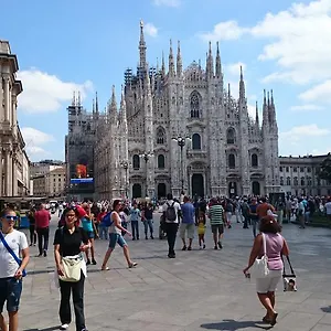 Flat In Duomo , Milão Itália