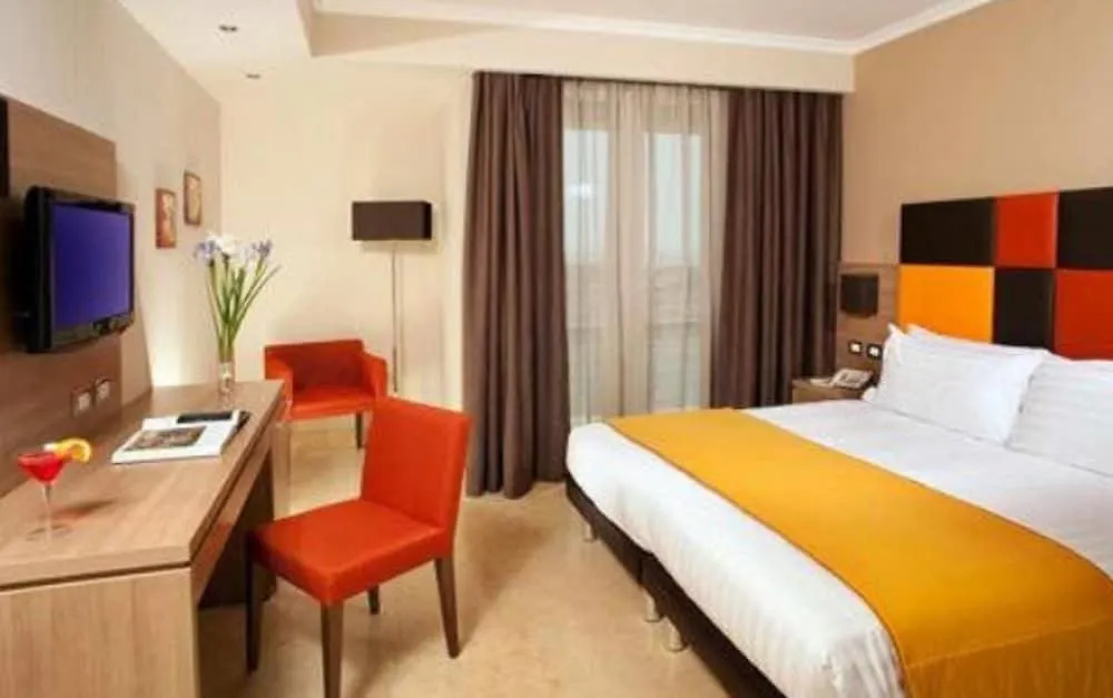 Hotel Tiber Φιουμιτσίνο Ιταλία