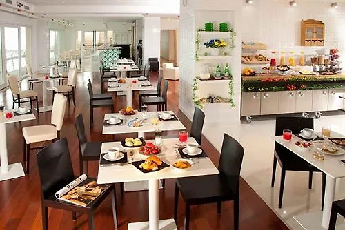 Hotel Tiber Φιουμιτσίνο