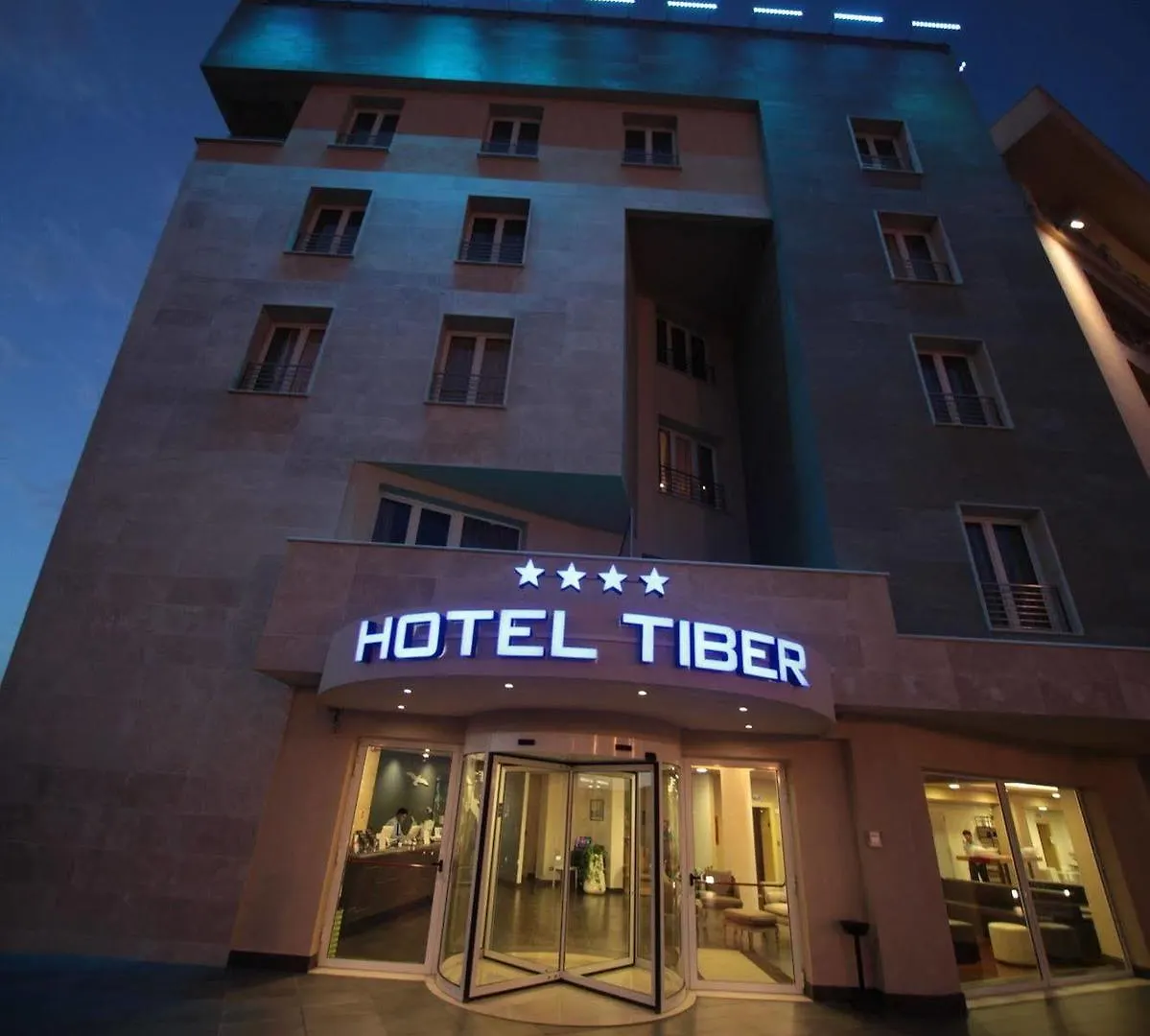 Hotel Tiber Φιουμιτσίνο